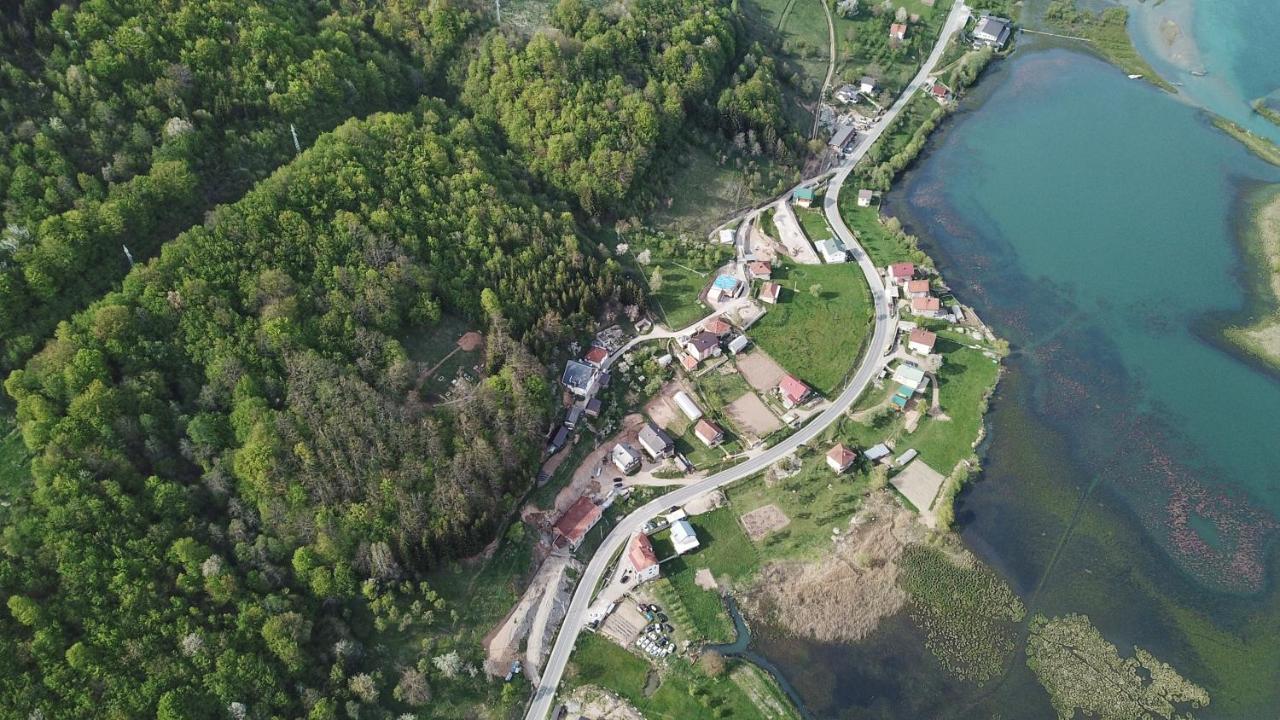 פלאב Holiday House By The Lake מראה חיצוני תמונה